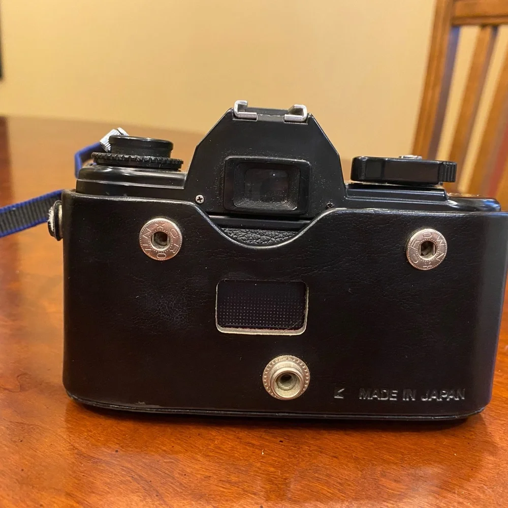 Nikon Em 35mm Film Camera SLR Body W/lens 50mm